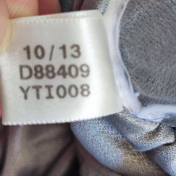 Adidas Supernova athletic short grey with 3 light grey stripes women's size L - Picture 5 of 12